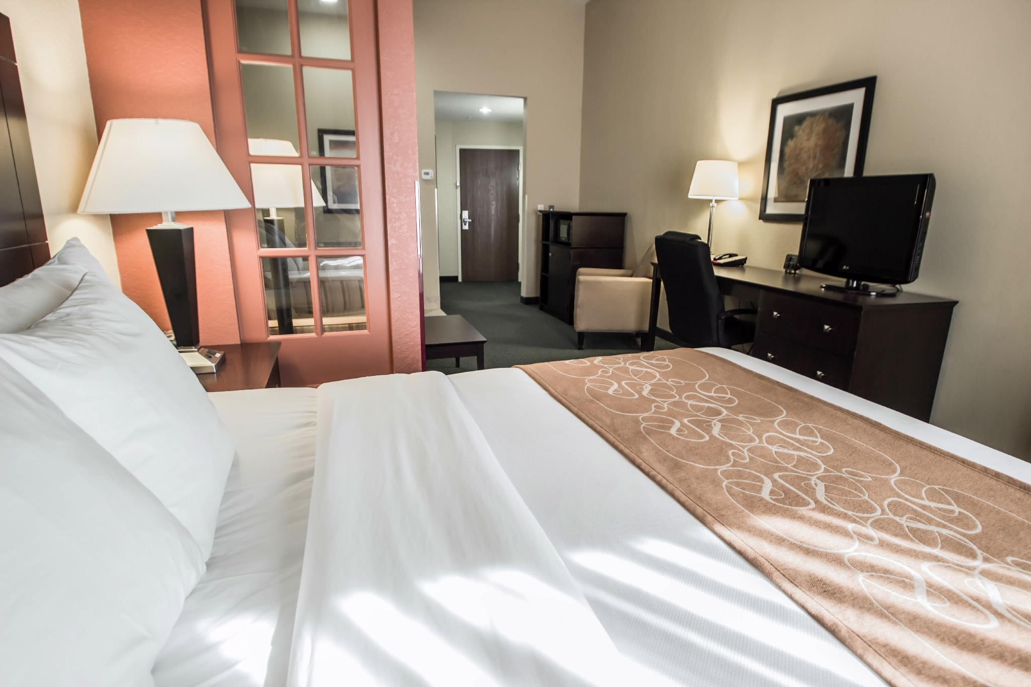 Comfort Suites Orlando Airport Экстерьер фото