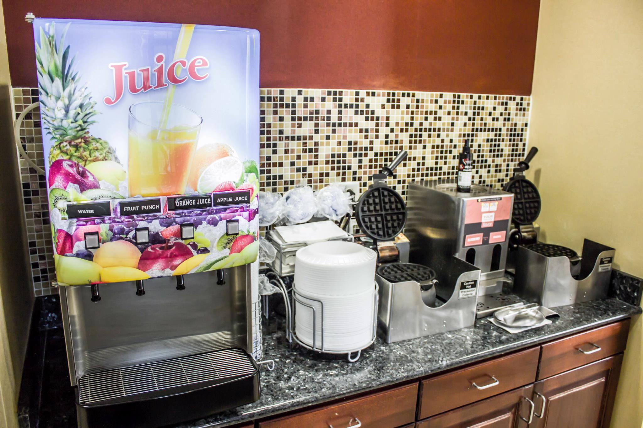 Comfort Suites Orlando Airport Экстерьер фото