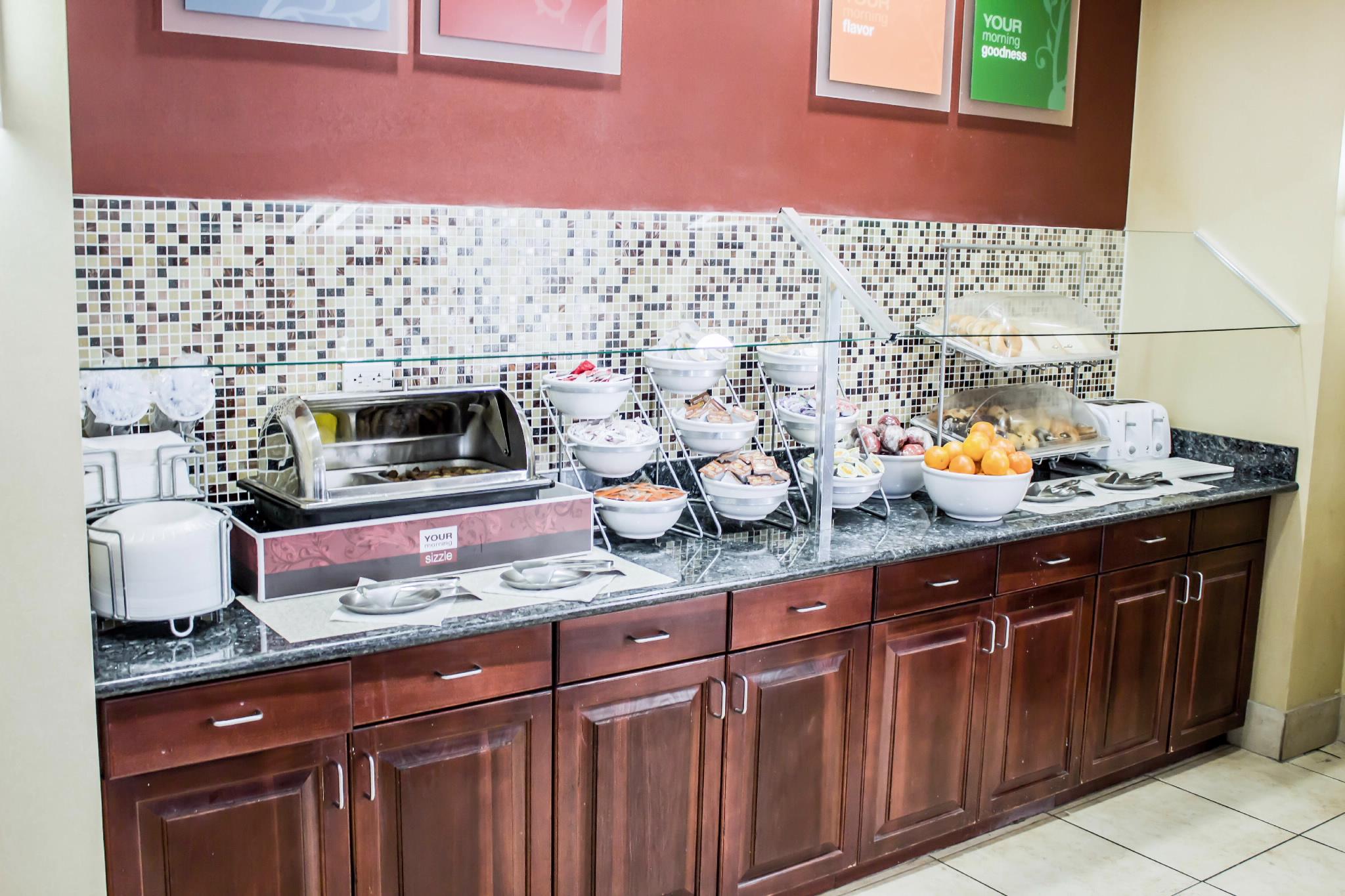 Comfort Suites Orlando Airport Экстерьер фото