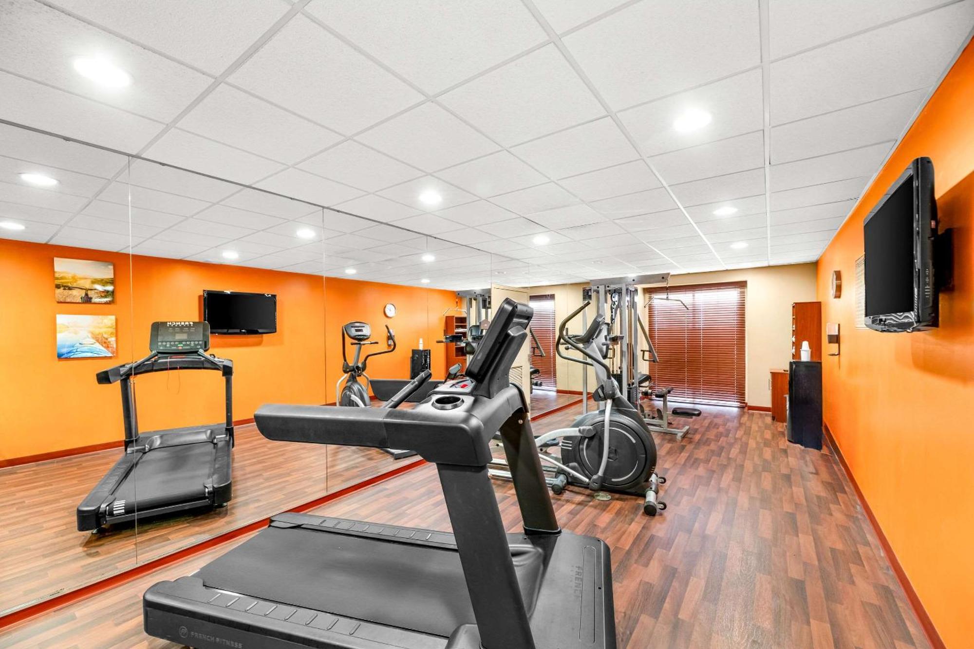 Comfort Suites Orlando Airport Экстерьер фото