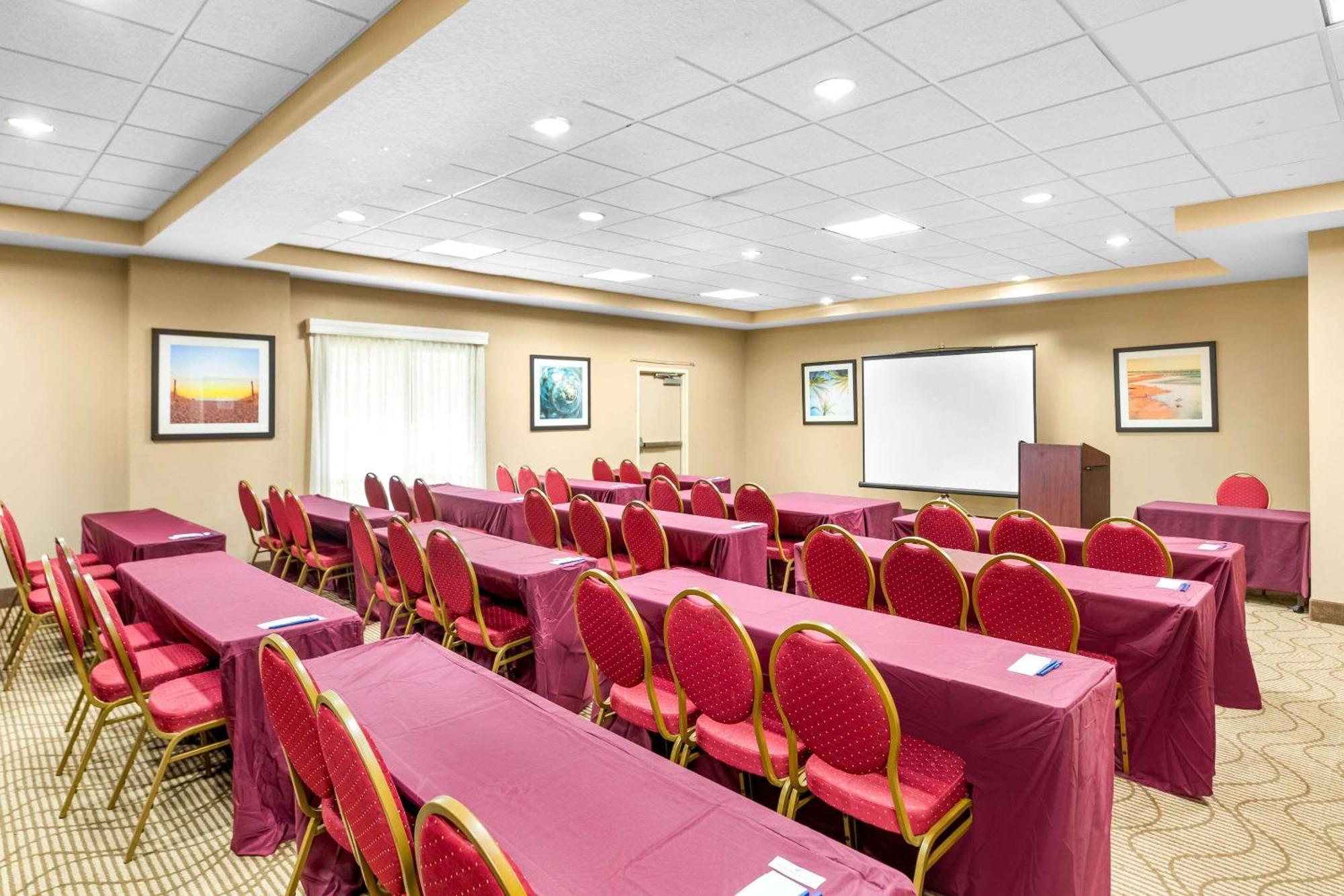 Comfort Suites Orlando Airport Экстерьер фото