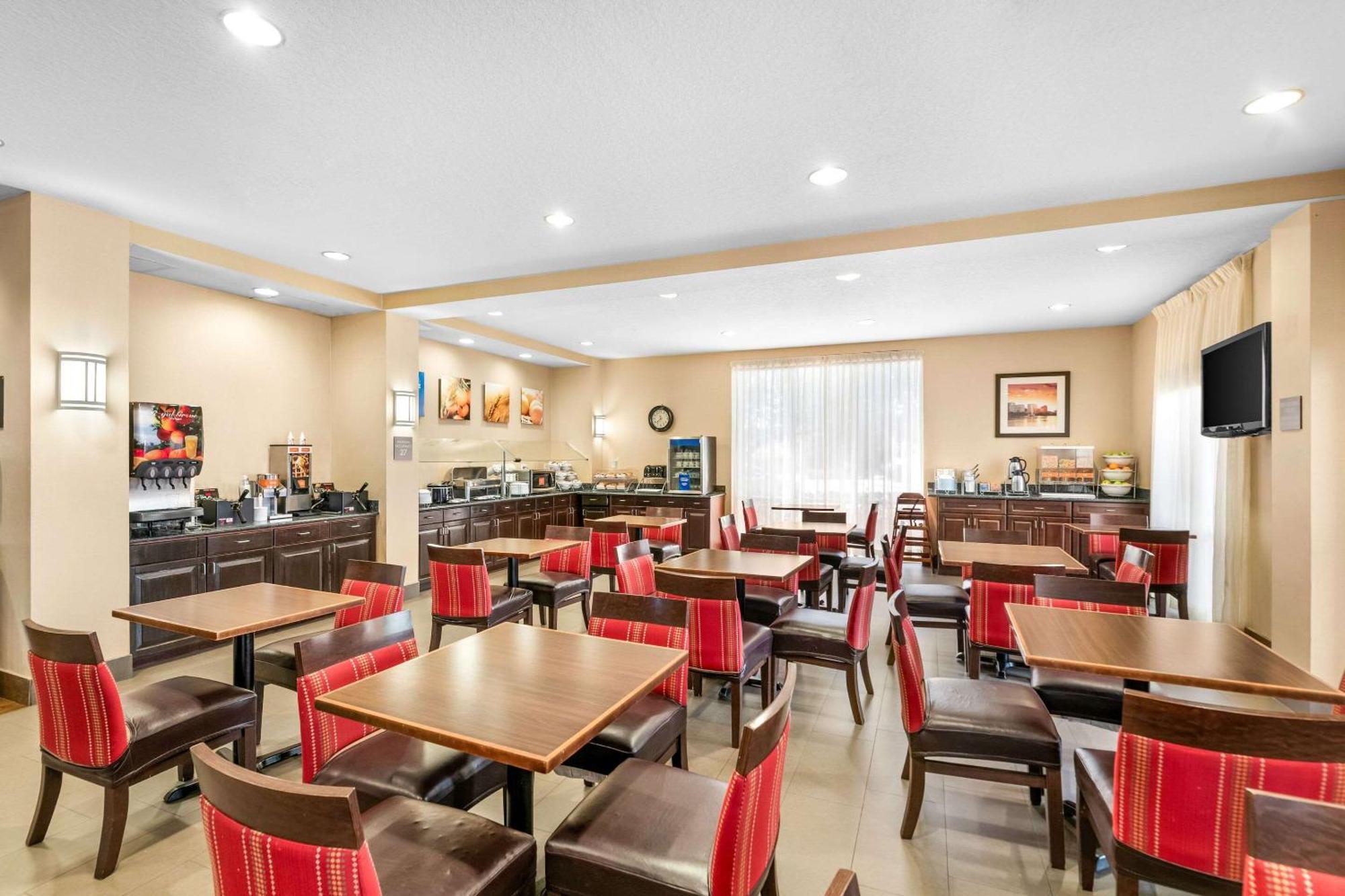 Comfort Suites Orlando Airport Экстерьер фото