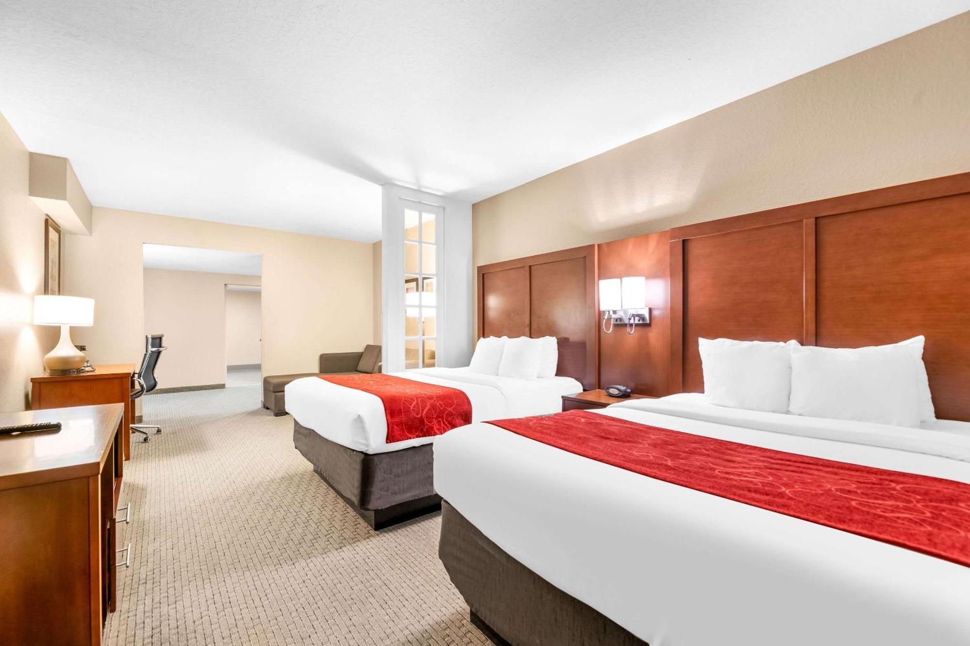 Comfort Suites Orlando Airport Экстерьер фото